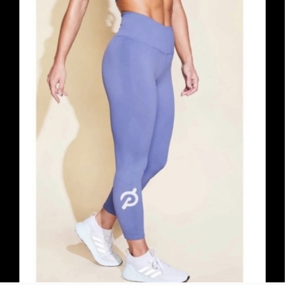 Peloton Nux brand Festive Blue Shapeshifter Legging
